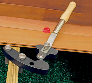 Deckwise® Hardwood Wrench™ Deck Board Straightening Tool-image